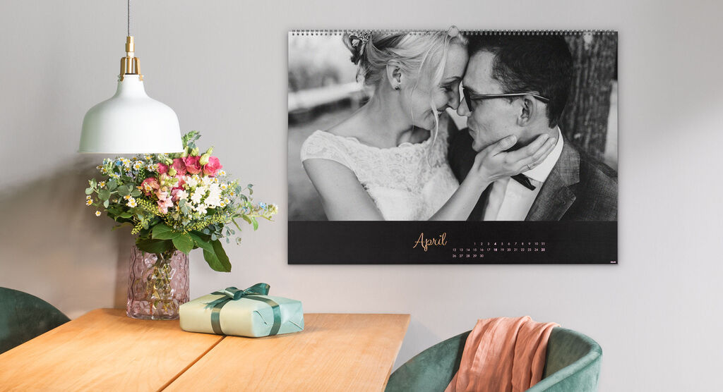 A romantic calendar with a couple looking lovingly at each other
