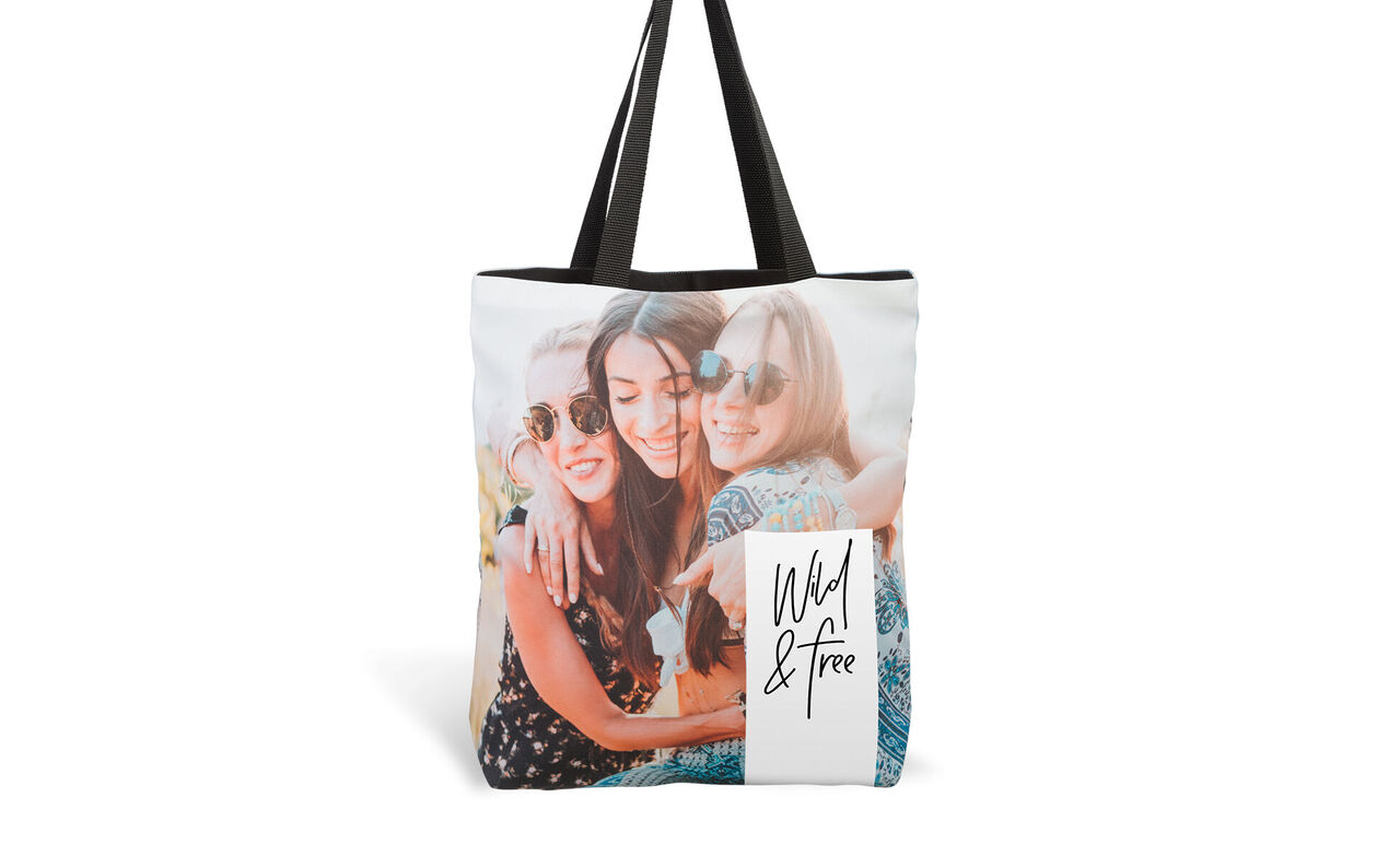 Personalized bag featuring a photo of friends
