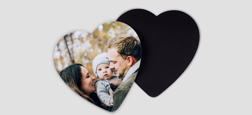 Heart-shaped photo card featuring an emotional family moment