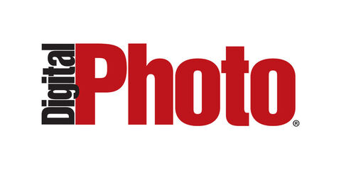 Logo of Digital Photo in bright red letters, combined with the word Digital in black, symbolizing creativity and photography.